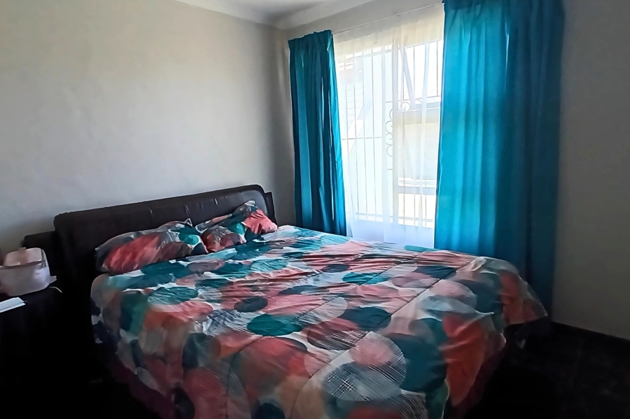 5 Bedroom Property for Sale in Morningside Eastern Cape